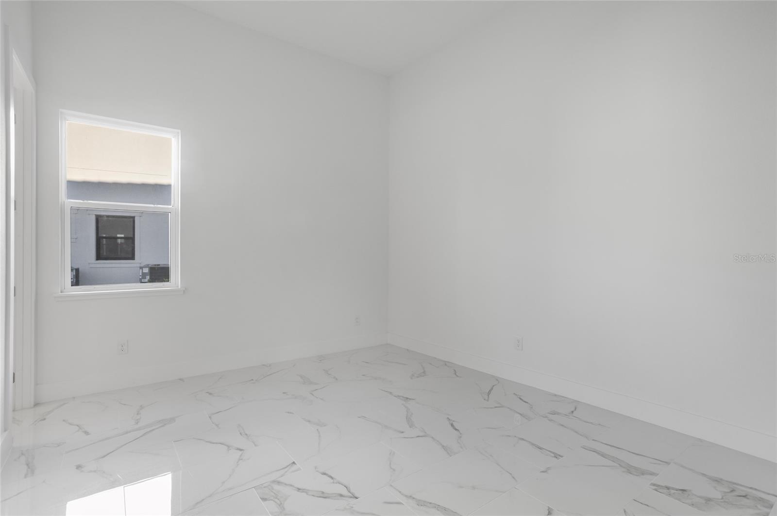 Image 32 of 74 For 9752 Laurel Berry Drive