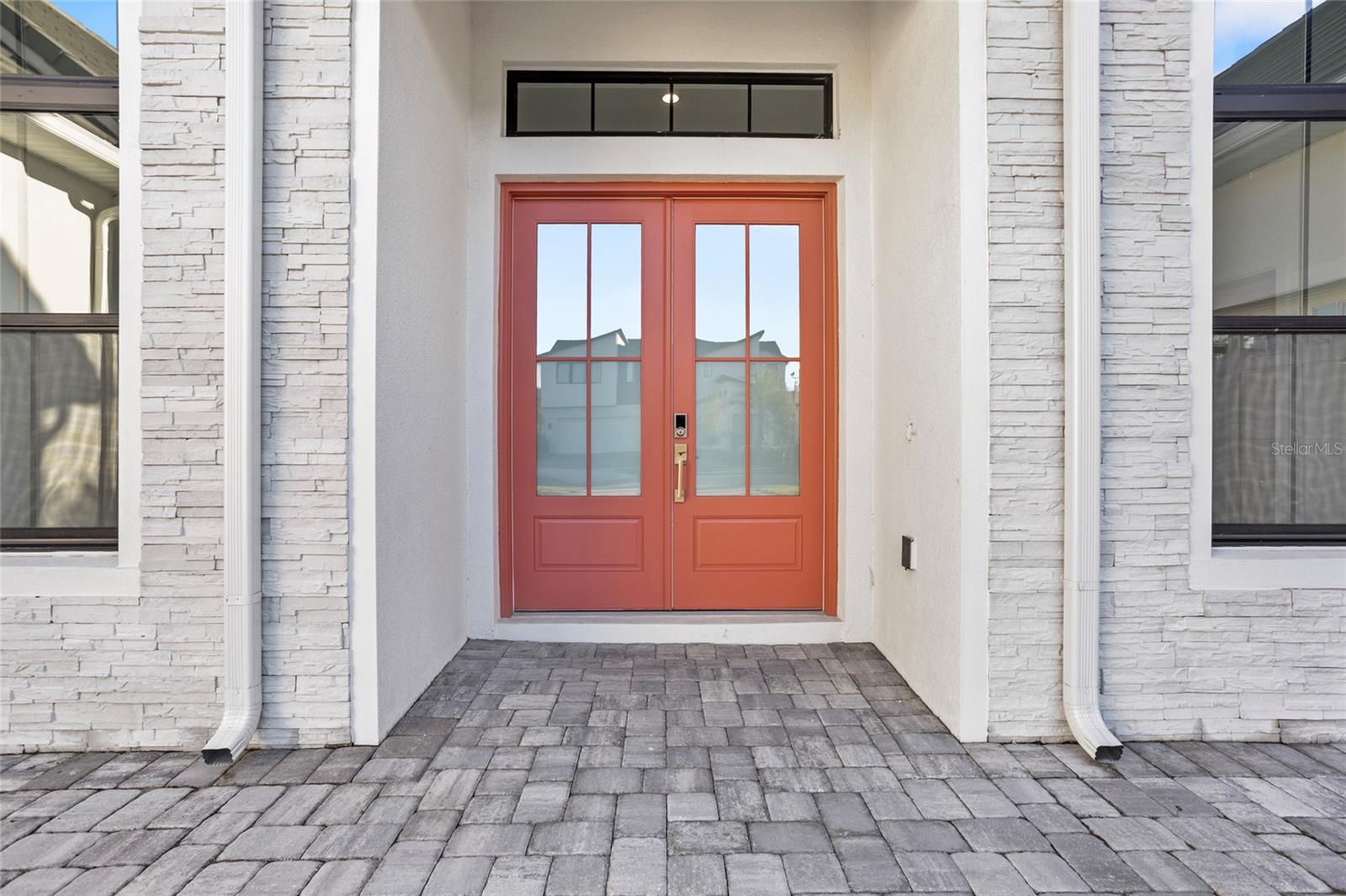 Image 5 of 74 For 9752 Laurel Berry Drive