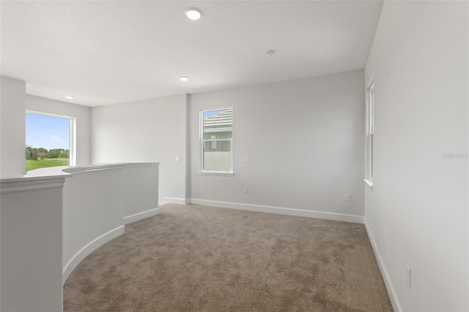 Image 32 of 37 For 107 Hampton Loop