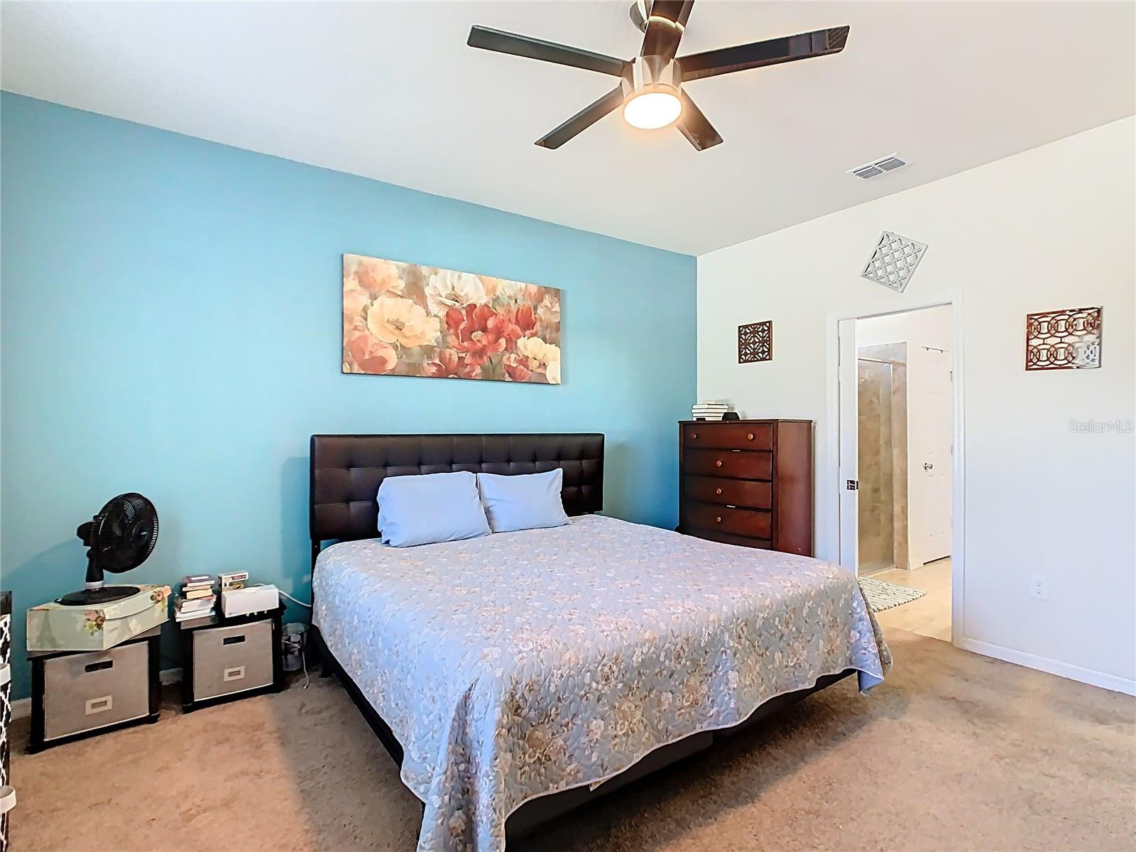 Image 21 of 60 For 8878 Hinsdale Heights Drive