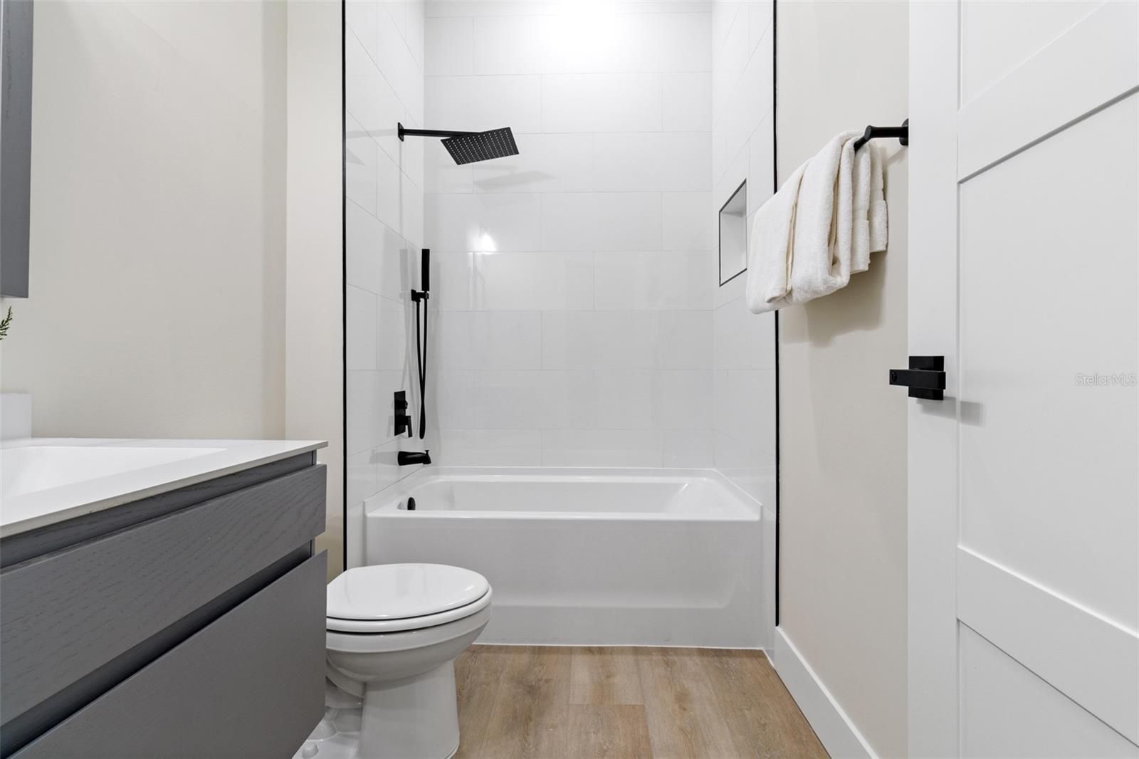 Image 38 of 46 For 9473 Camel Drive