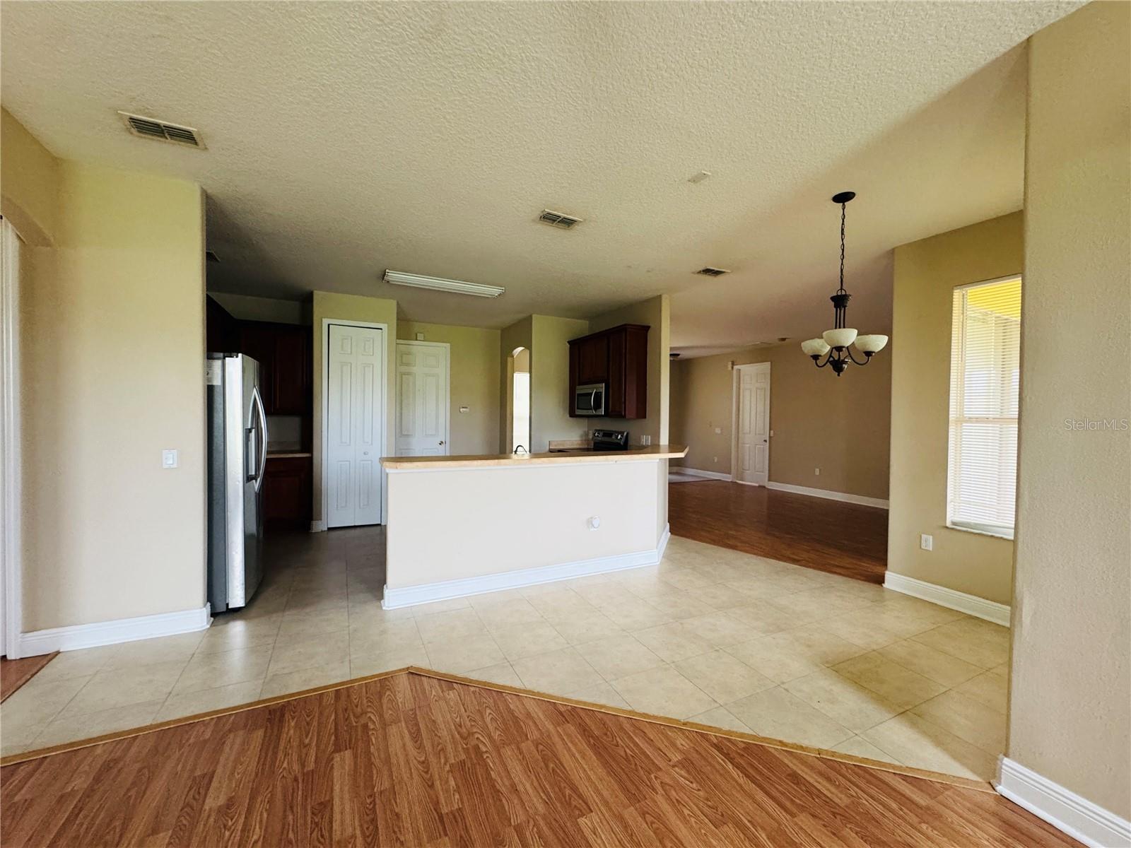 Image 12 of 17 For 4053 Clipper Court