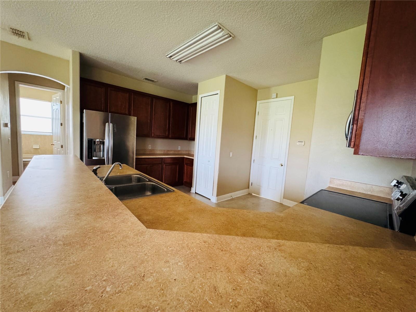 Image 14 of 17 For 4053 Clipper Court