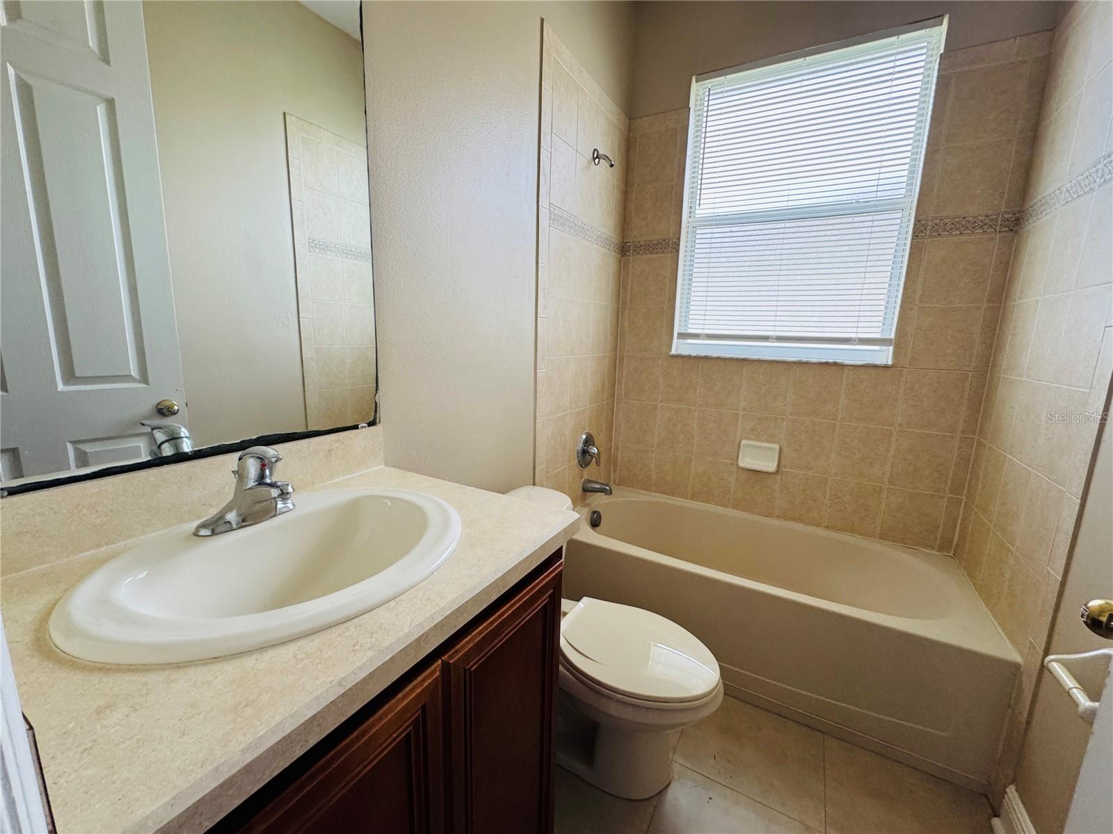 Image 15 of 17 For 4053 Clipper Court