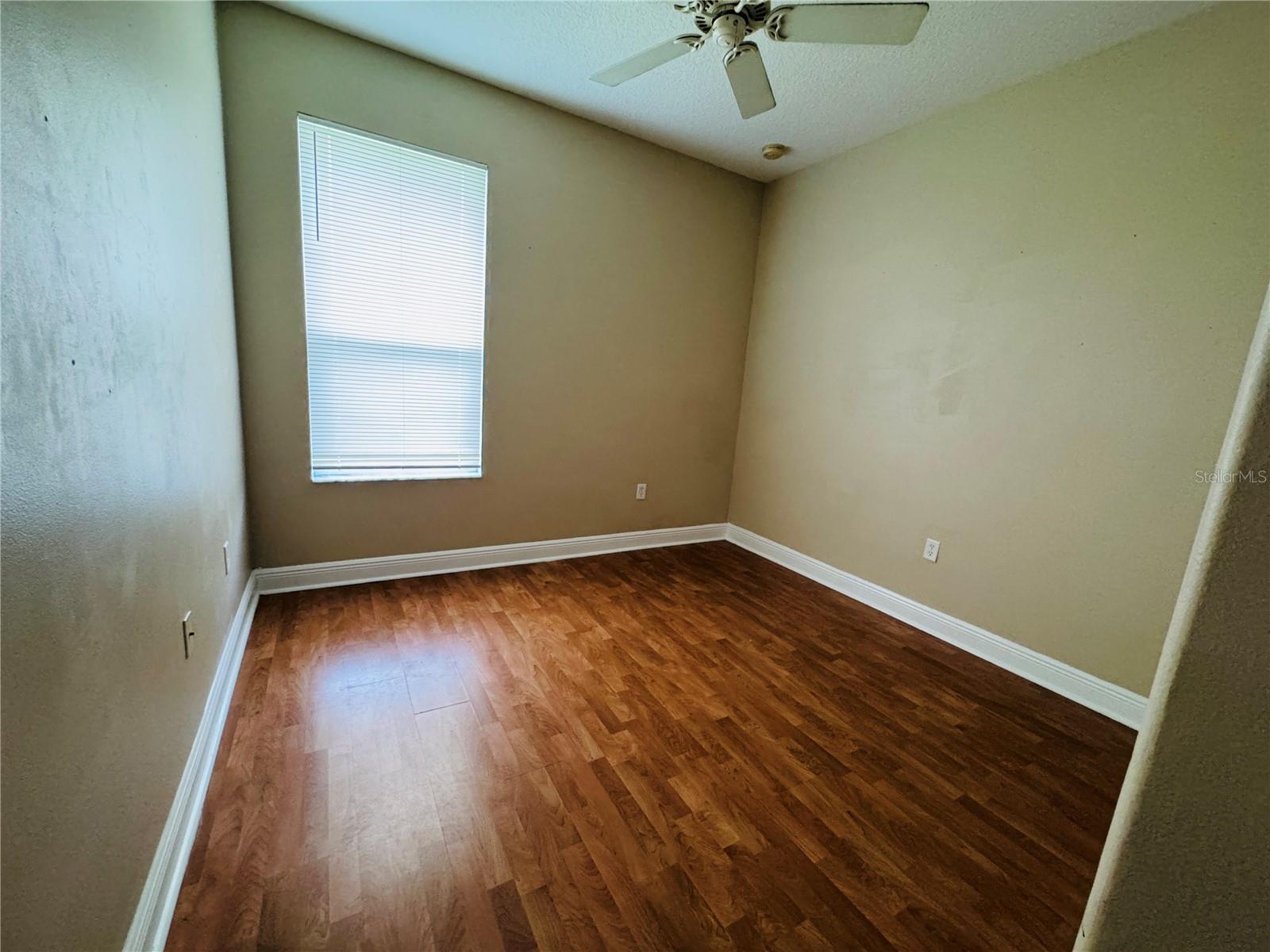 Image 16 of 17 For 4053 Clipper Court