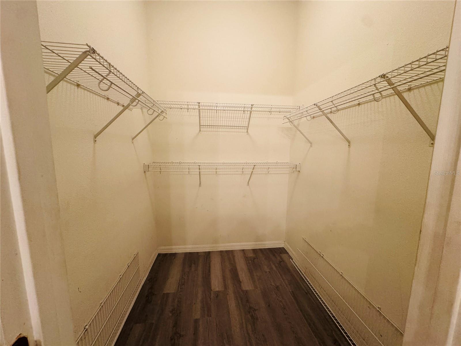 Image 11 of 16 For 520 Gull Drive