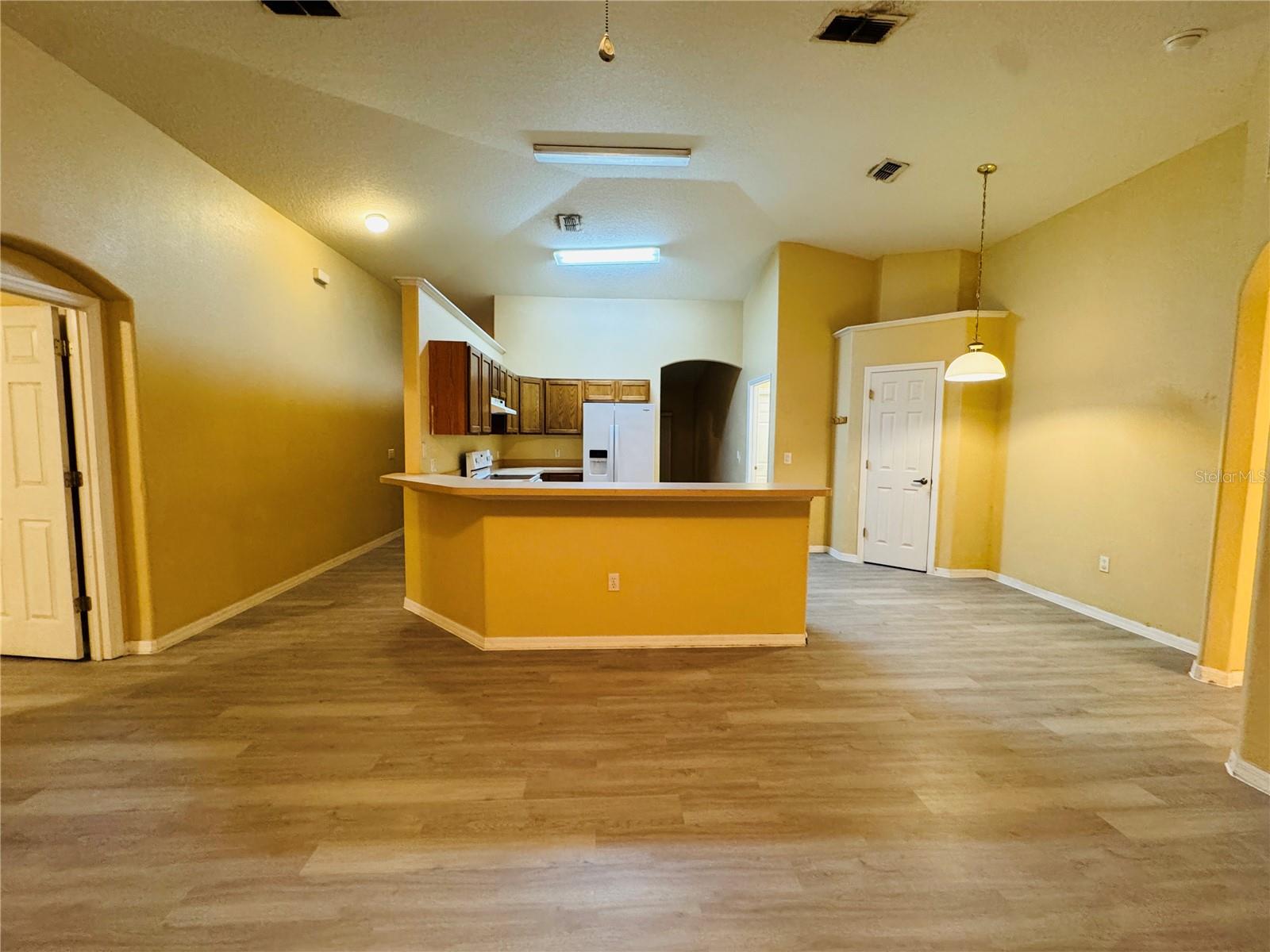 Image 3 of 16 For 520 Gull Drive