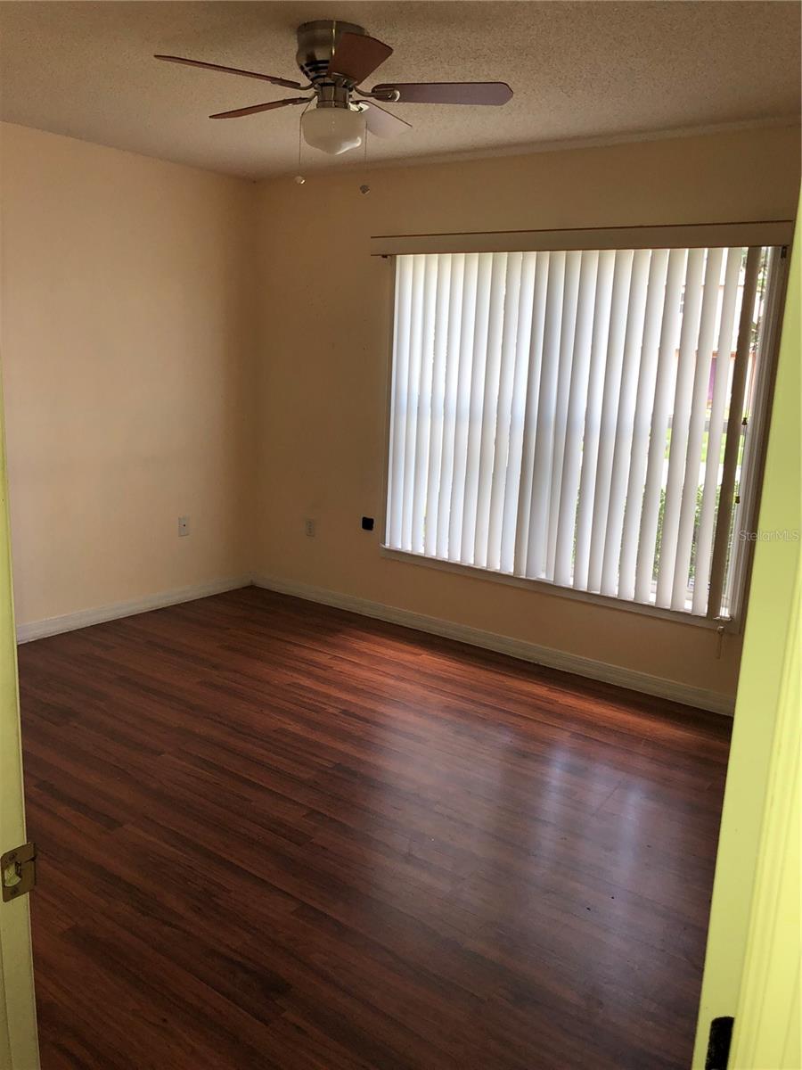 Image 22 of 48 For 348 Cardiff Avenue