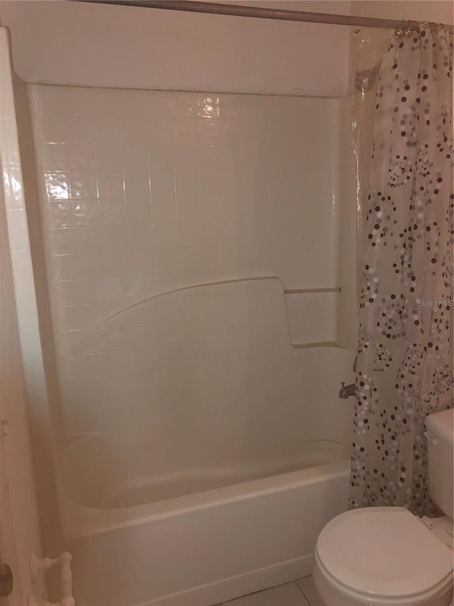 Image 24 of 48 For 348 Cardiff Avenue