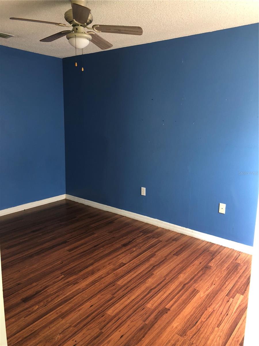 Image 29 of 48 For 348 Cardiff Avenue