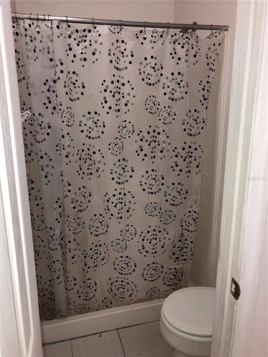 Image 30 of 48 For 348 Cardiff Avenue