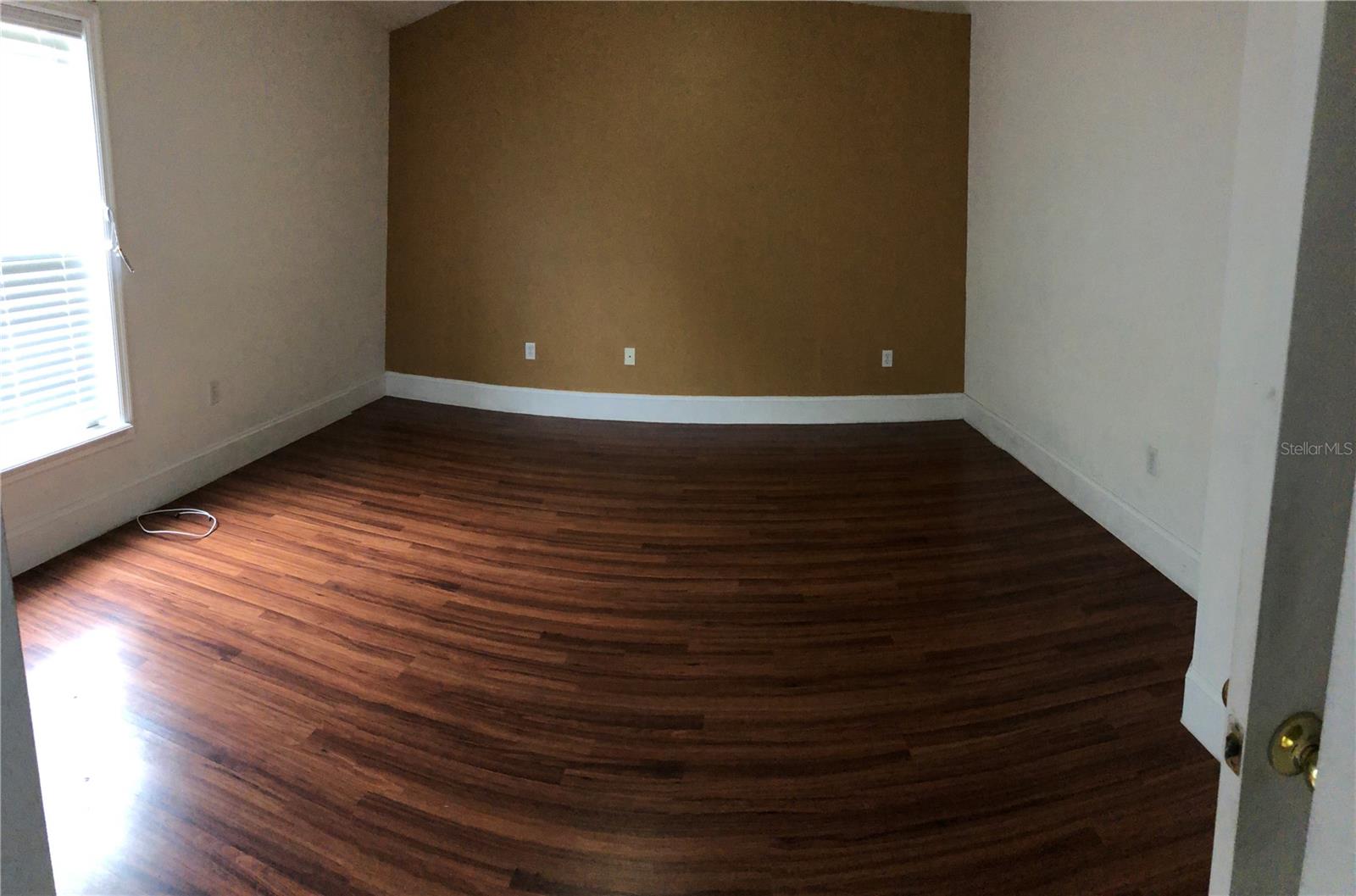 Image 36 of 48 For 348 Cardiff Avenue