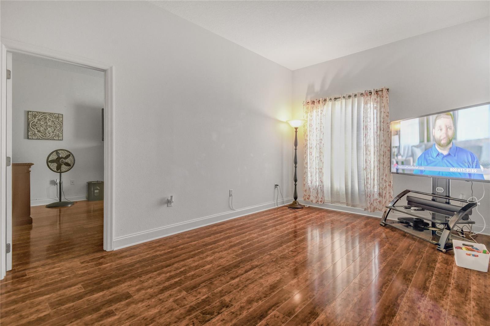 Image 10 of 26 For 111 Auburn  