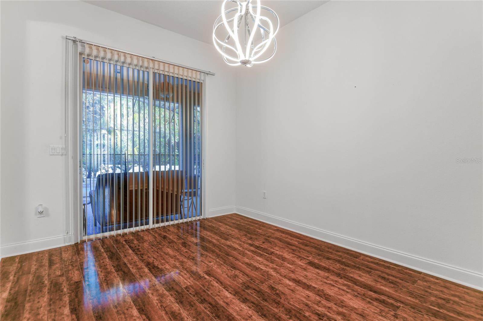 Image 11 of 26 For 111 Auburn  