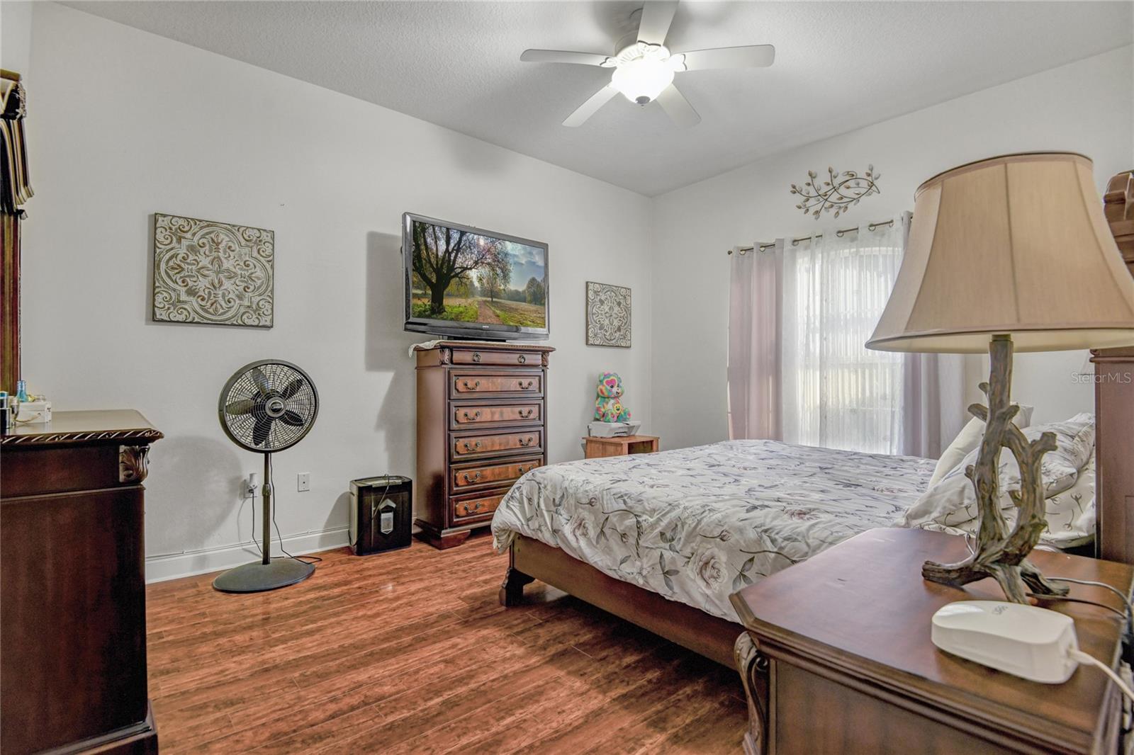 Image 15 of 26 For 111 Auburn  