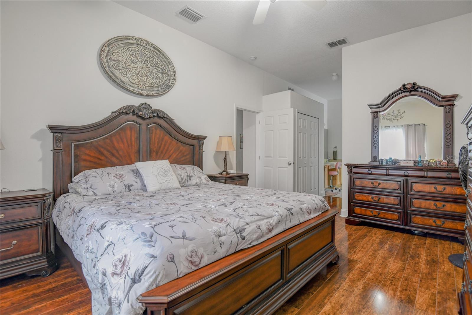 Image 17 of 26 For 111 Auburn  