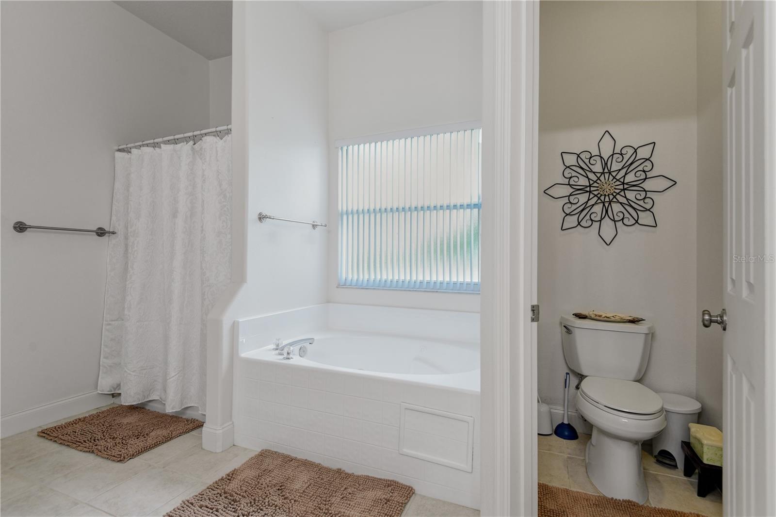 Image 19 of 26 For 111 Auburn  