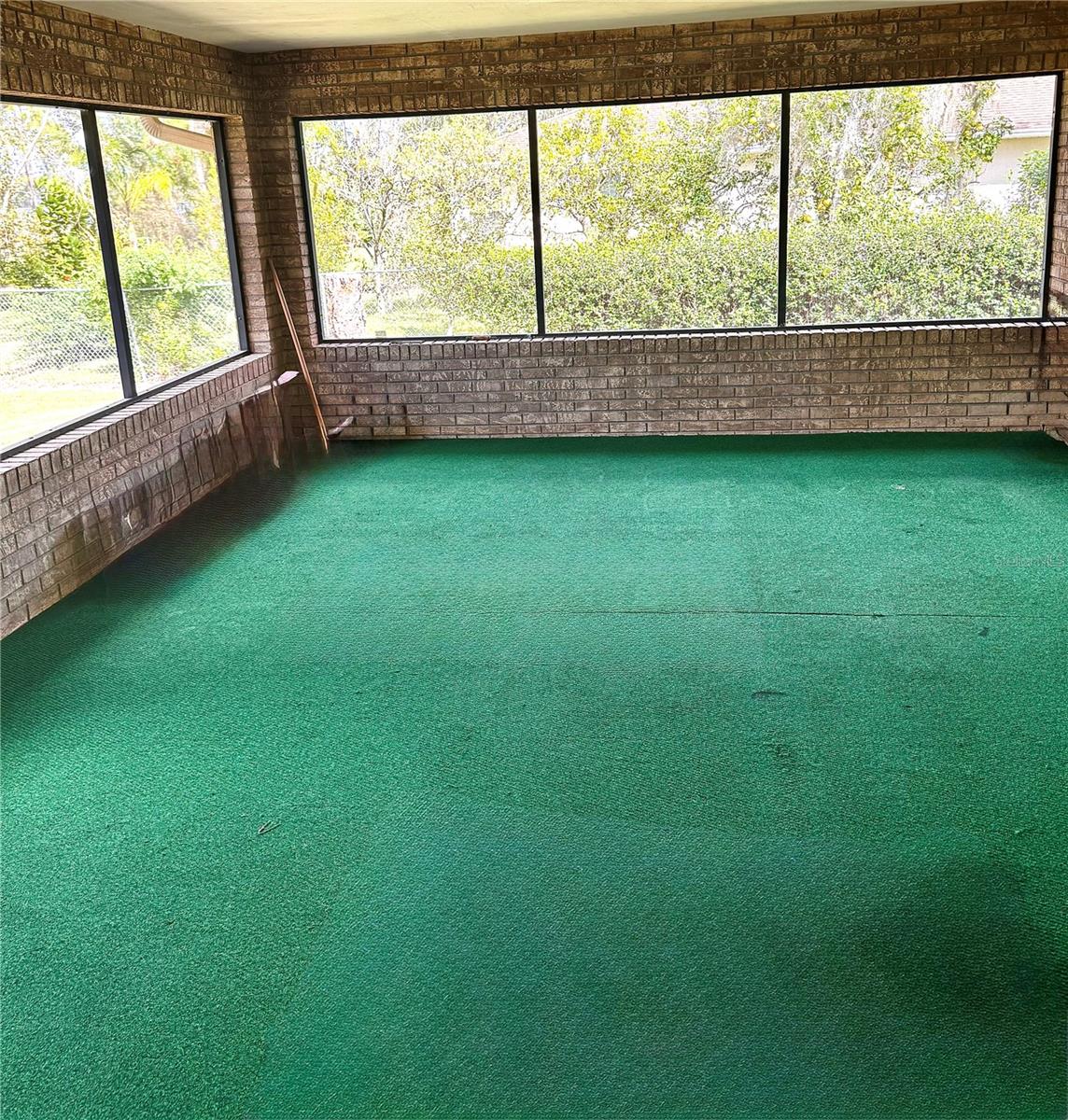 Image 16 of 18 For 372 Wisteria Court