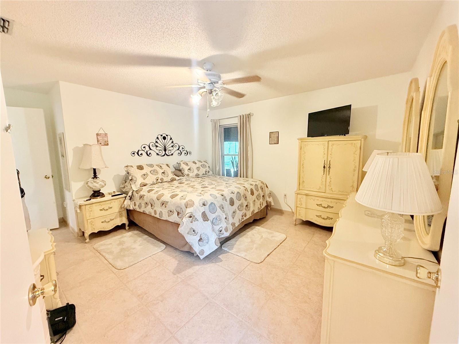 Image 12 of 40 For 9450 Telfer Run