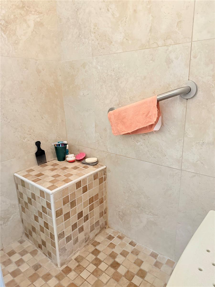 Image 17 of 40 For 9450 Telfer Run