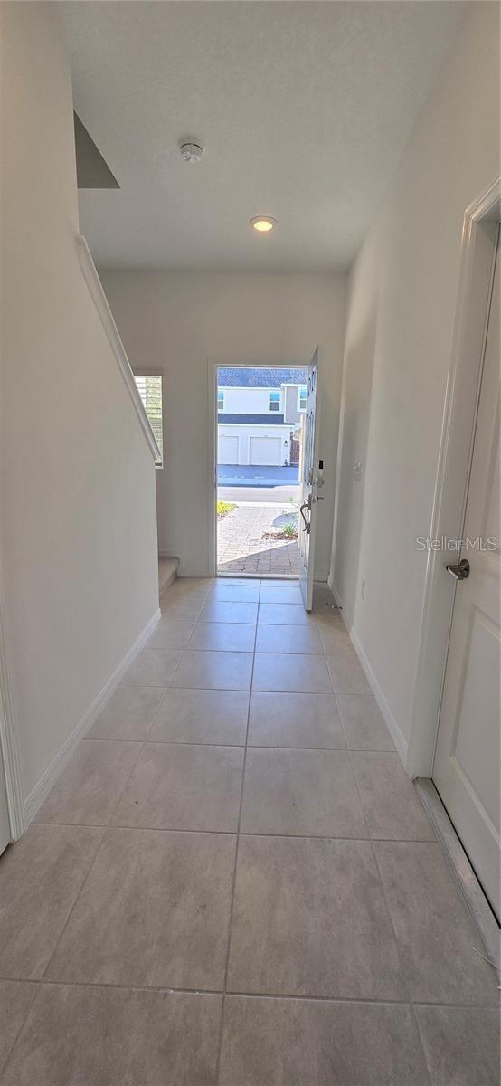 Image 5 of 13 For 2978 Canary Avenue