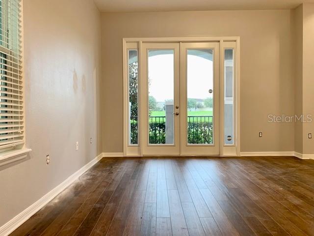 Image 4 of 25 For 11049 Bagley Alley