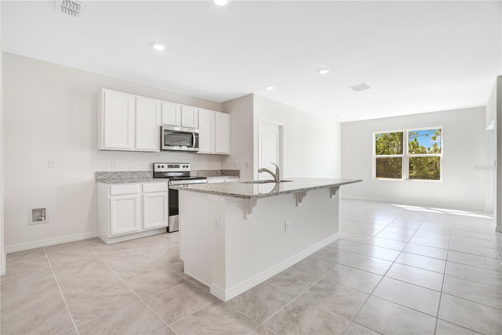 Image 4 of 38 For 1112 Brooklet Road