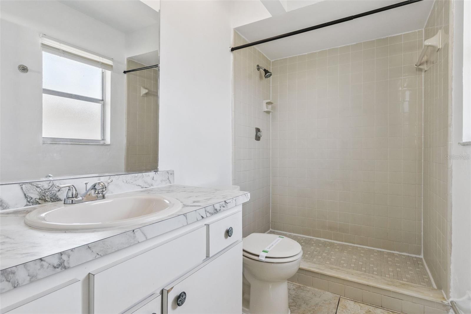 Image 14 of 19 For 411 Bar Court