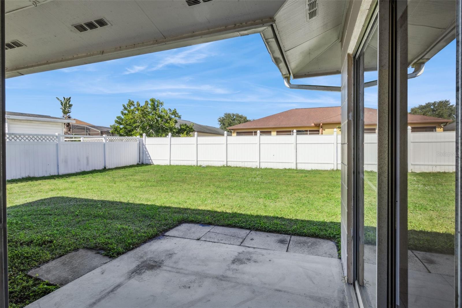 Image 18 of 19 For 411 Bar Court