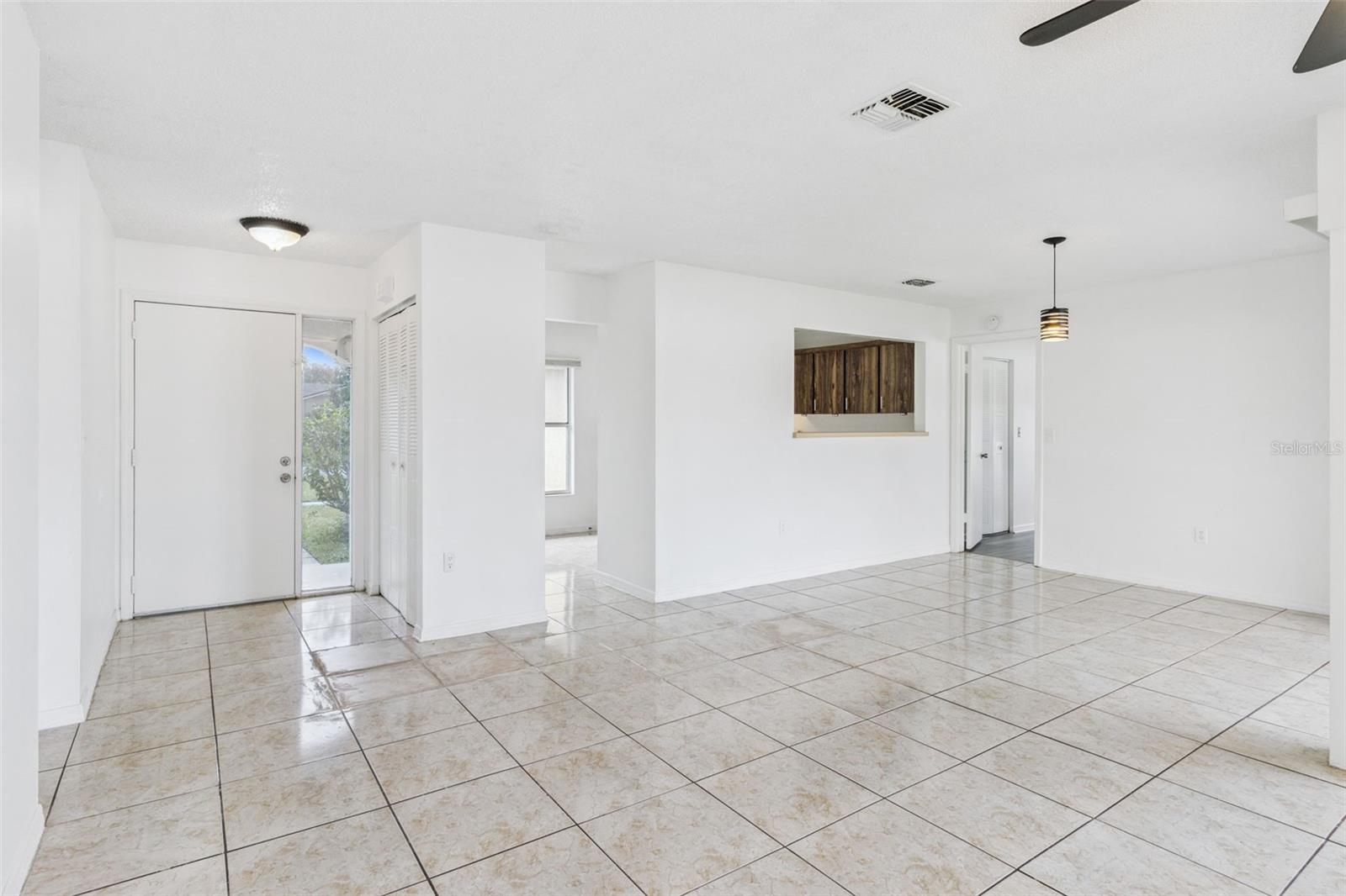 Image 9 of 19 For 411 Bar Court