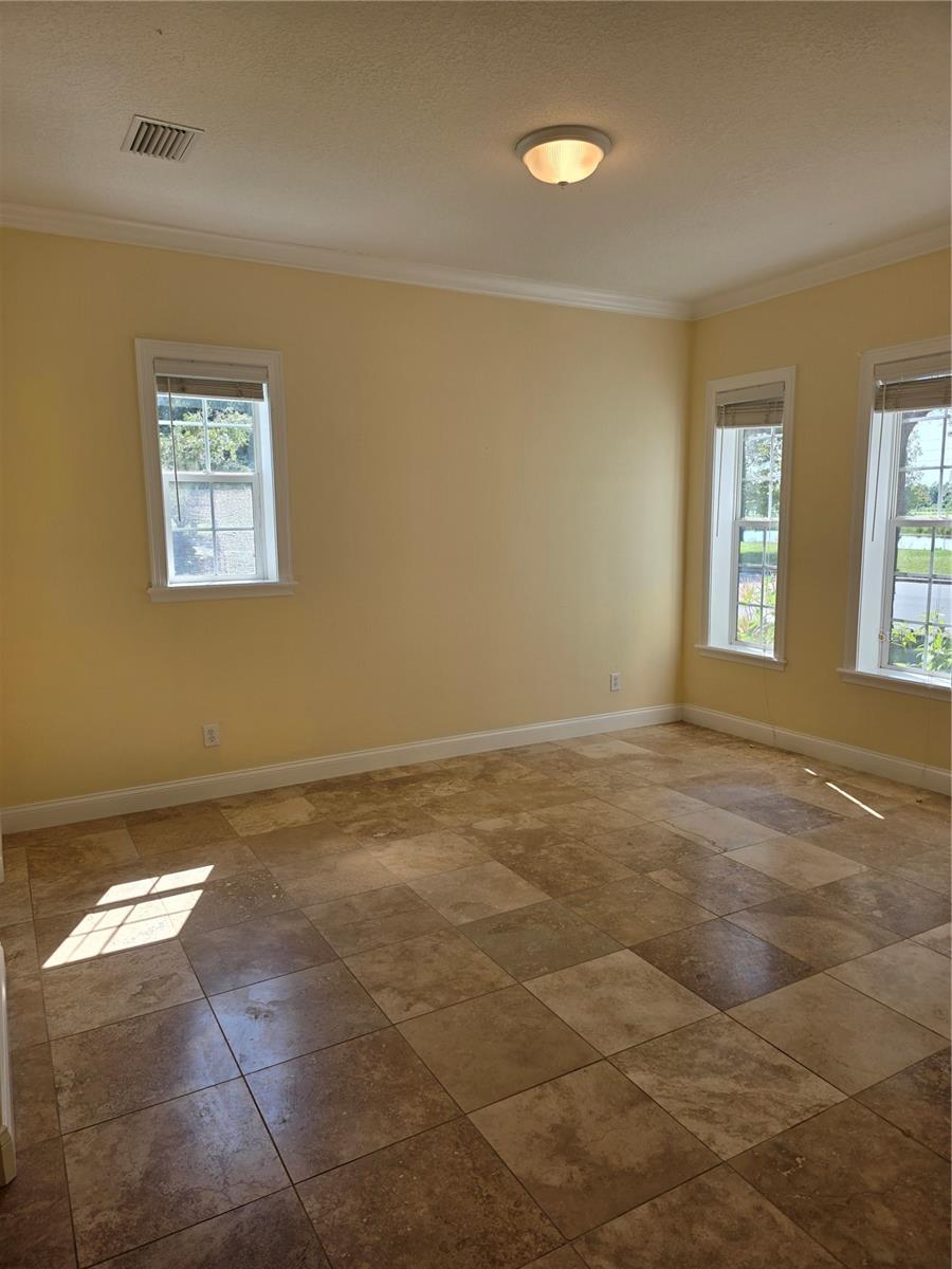 Image 10 of 53 For 7013 Five Oaks Drive