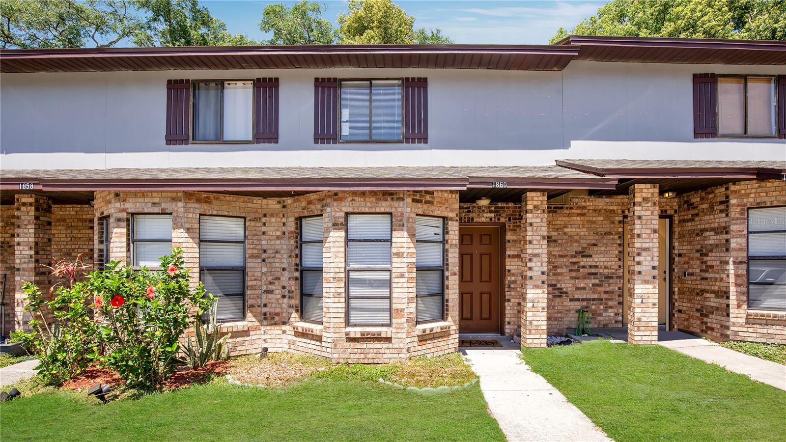 Image 2 of 29 For 1860 Foxhall Circle