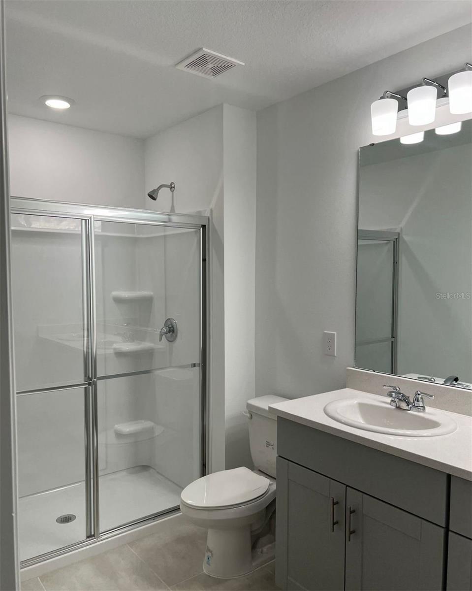 Image 10 of 10 For 5100 Revolutionary Way