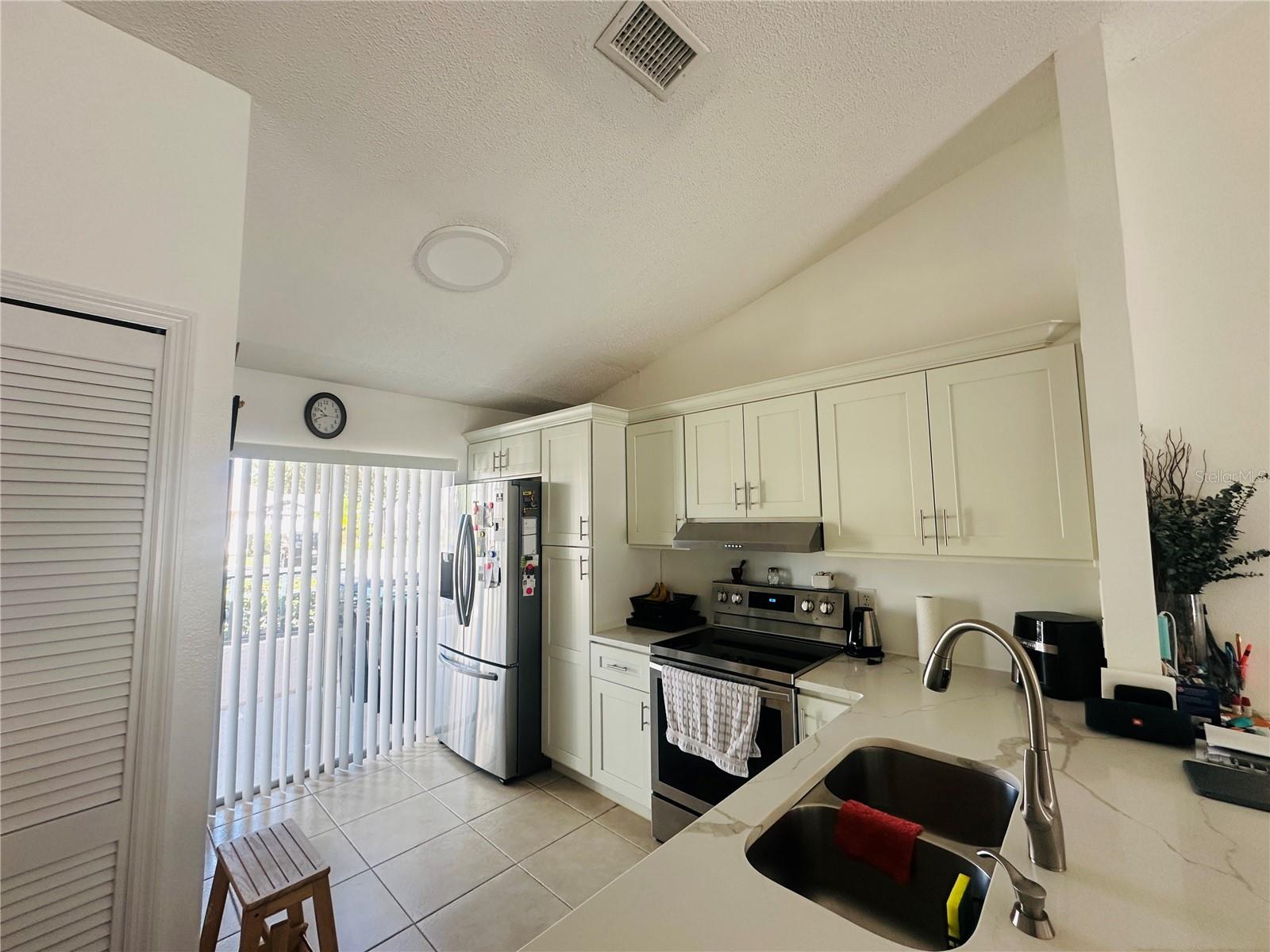 Image 17 of 25 For 1313 Lucaya Circle