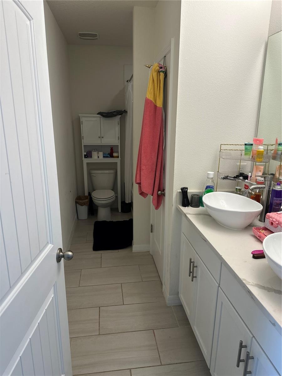 Image 19 of 24 For 15929 Moonlight Bay Street