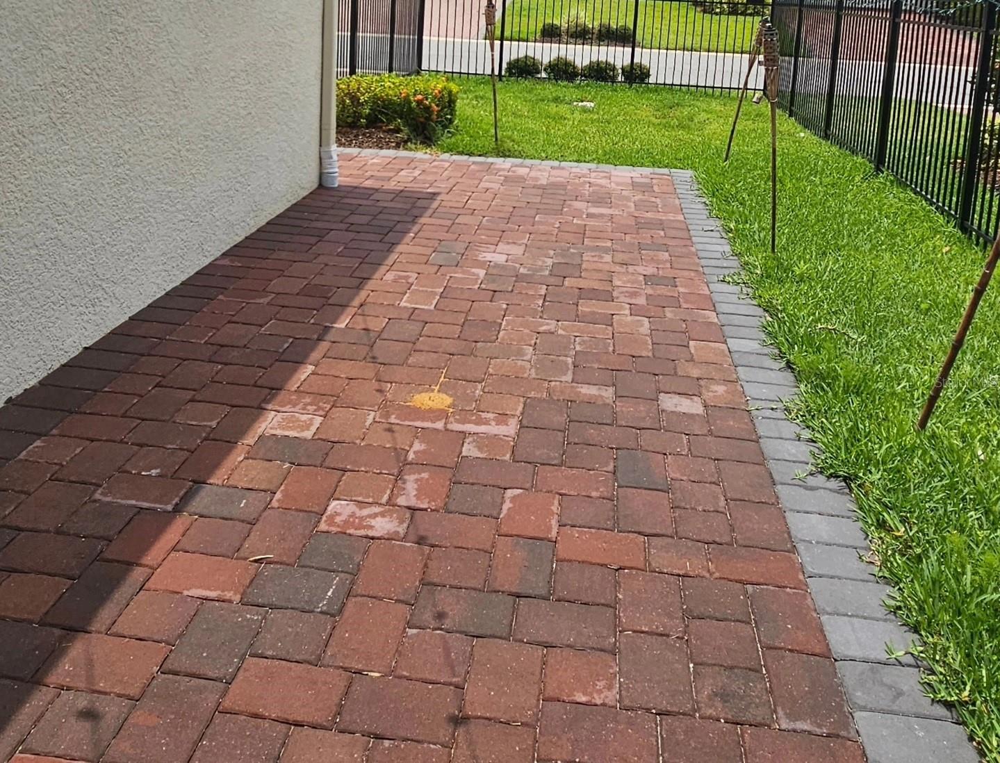 Image 7 of 24 For 15929 Moonlight Bay Street