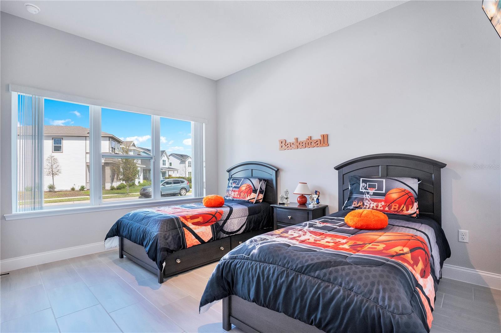 Image 14 of 26 For 6526 Circle Rock Way