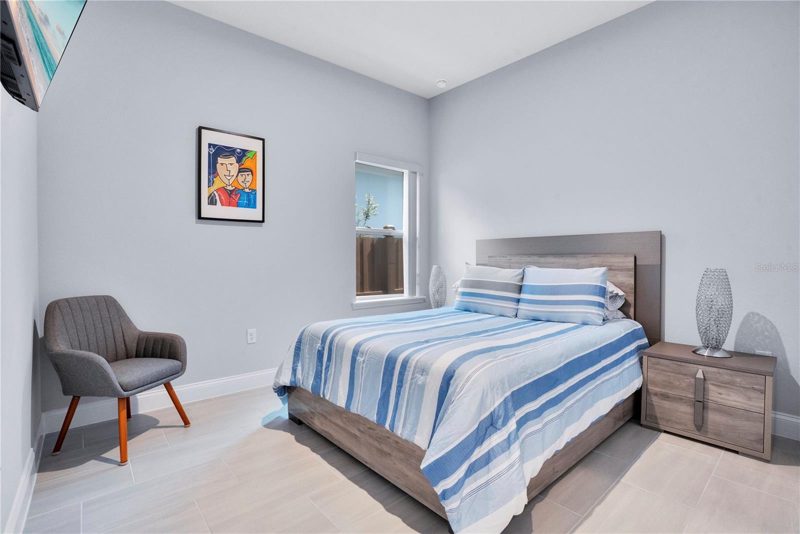 Image 15 of 26 For 6526 Circle Rock Way