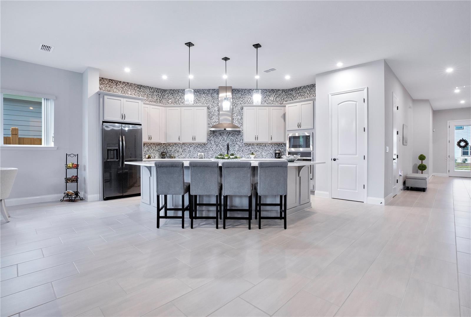 Image 8 of 26 For 6526 Circle Rock Way