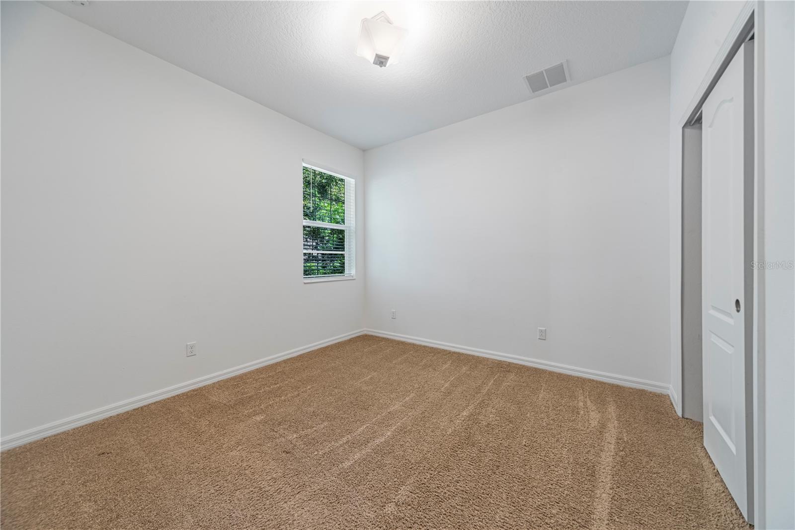 Image 10 of 39 For 5007 Palmetto Park Drive