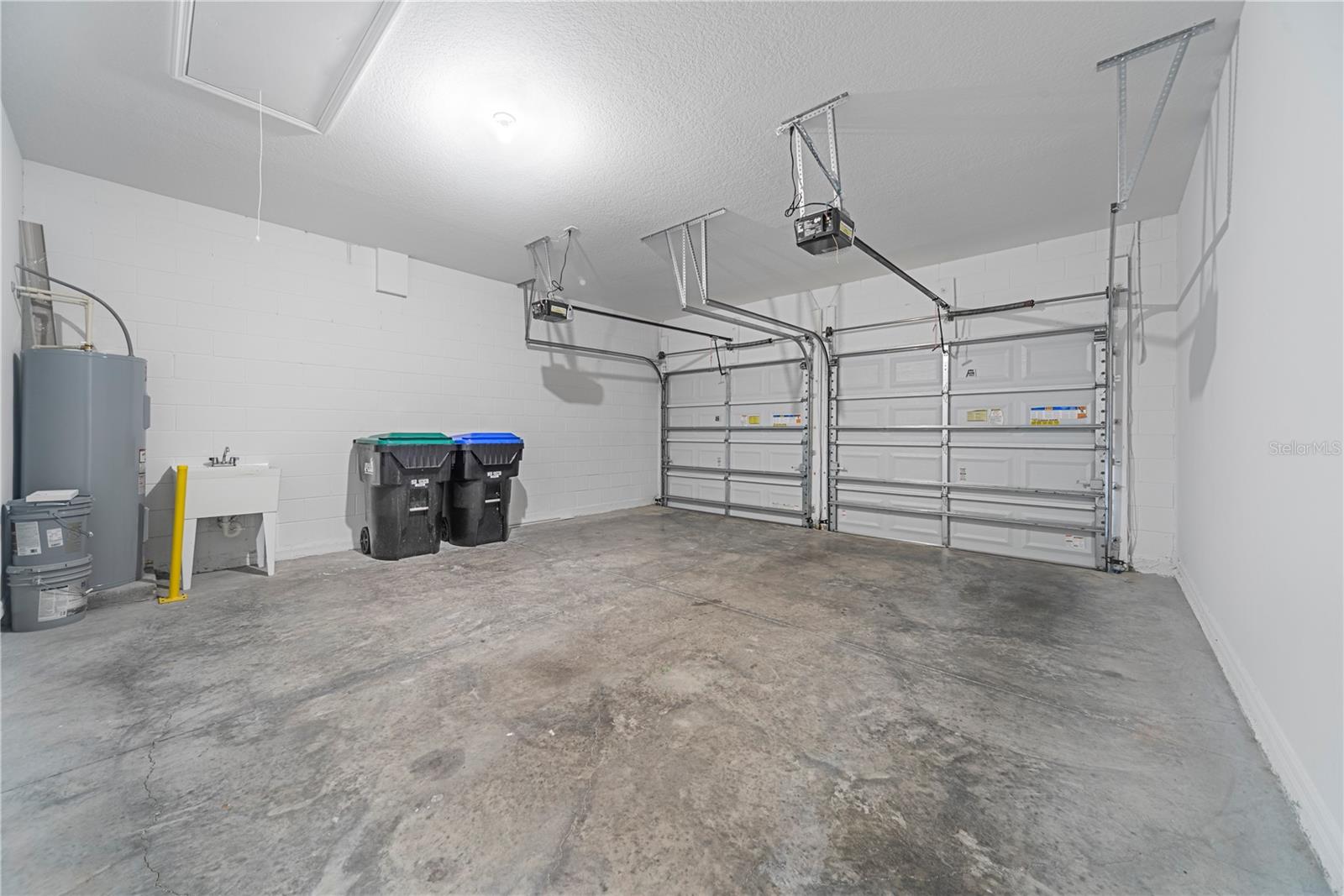 Image 12 of 39 For 5007 Palmetto Park Drive