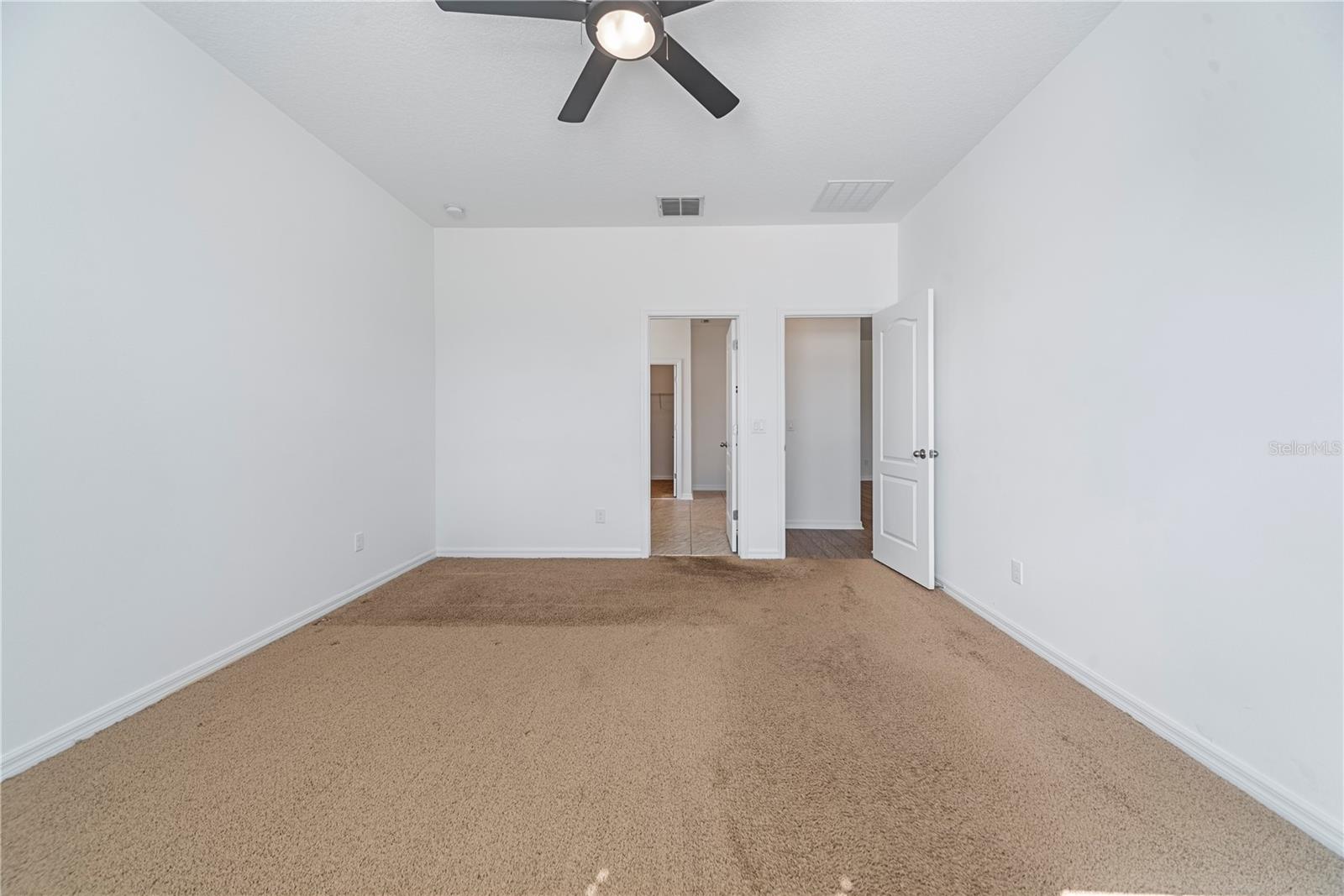 Image 22 of 39 For 5007 Palmetto Park Drive