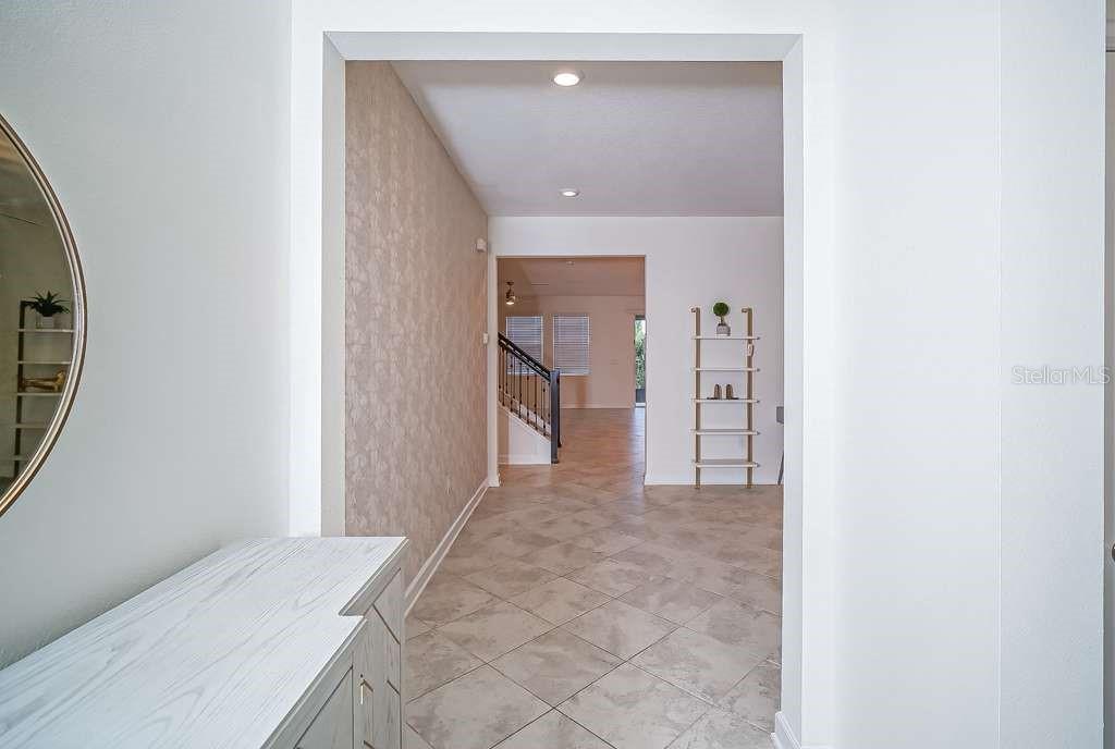 Image 20 of 32 For 11987 Charades Street