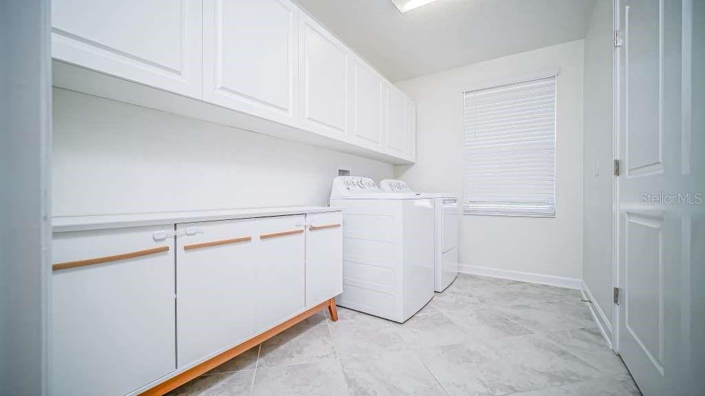 Image 21 of 32 For 11987 Charades Street