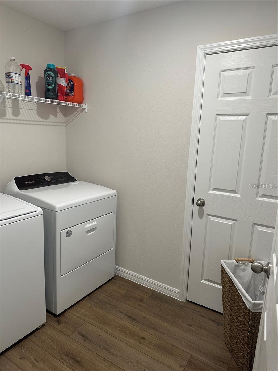 Image 10 of 12 For 1318 Current Place