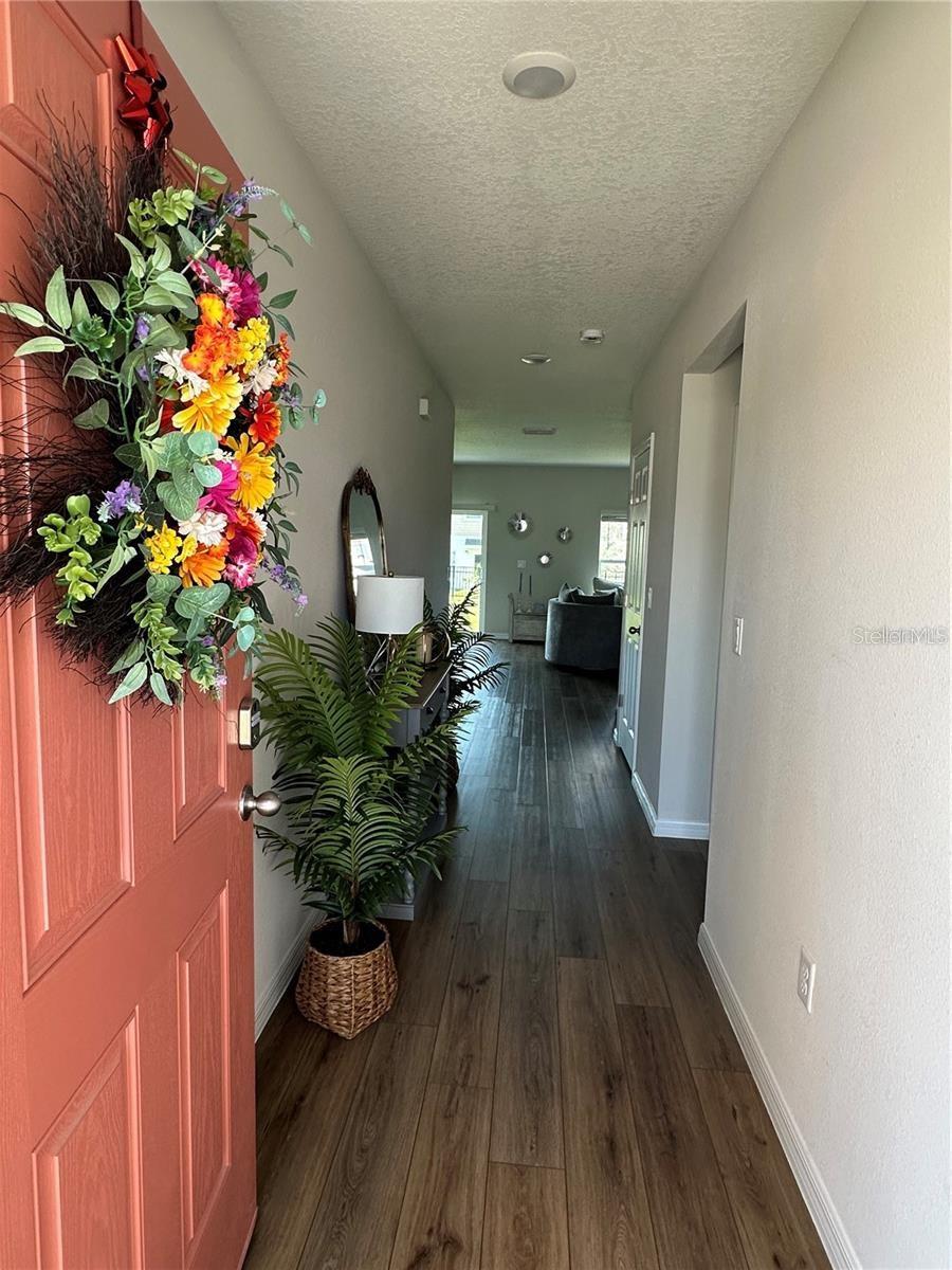 Image 2 of 12 For 1318 Current Place