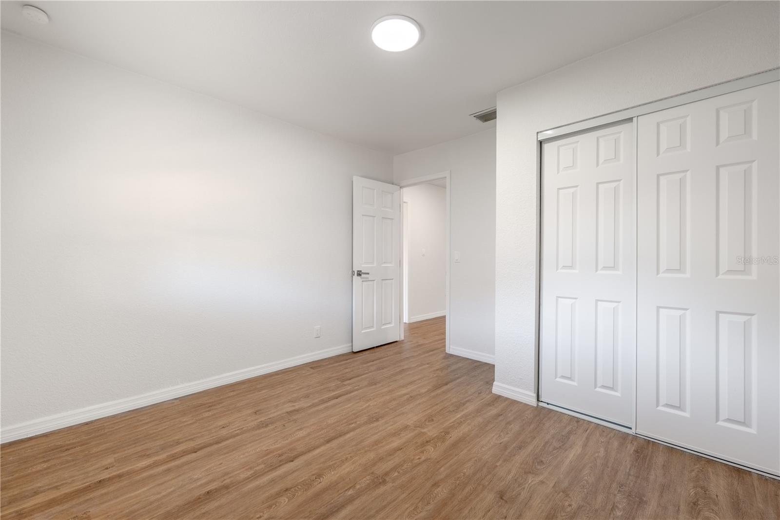 Image 16 of 41 For 2654 Ann Avenue