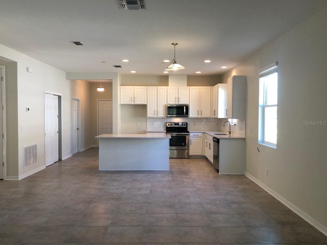 Image 2 of 11 For 2715 Creekmore Court