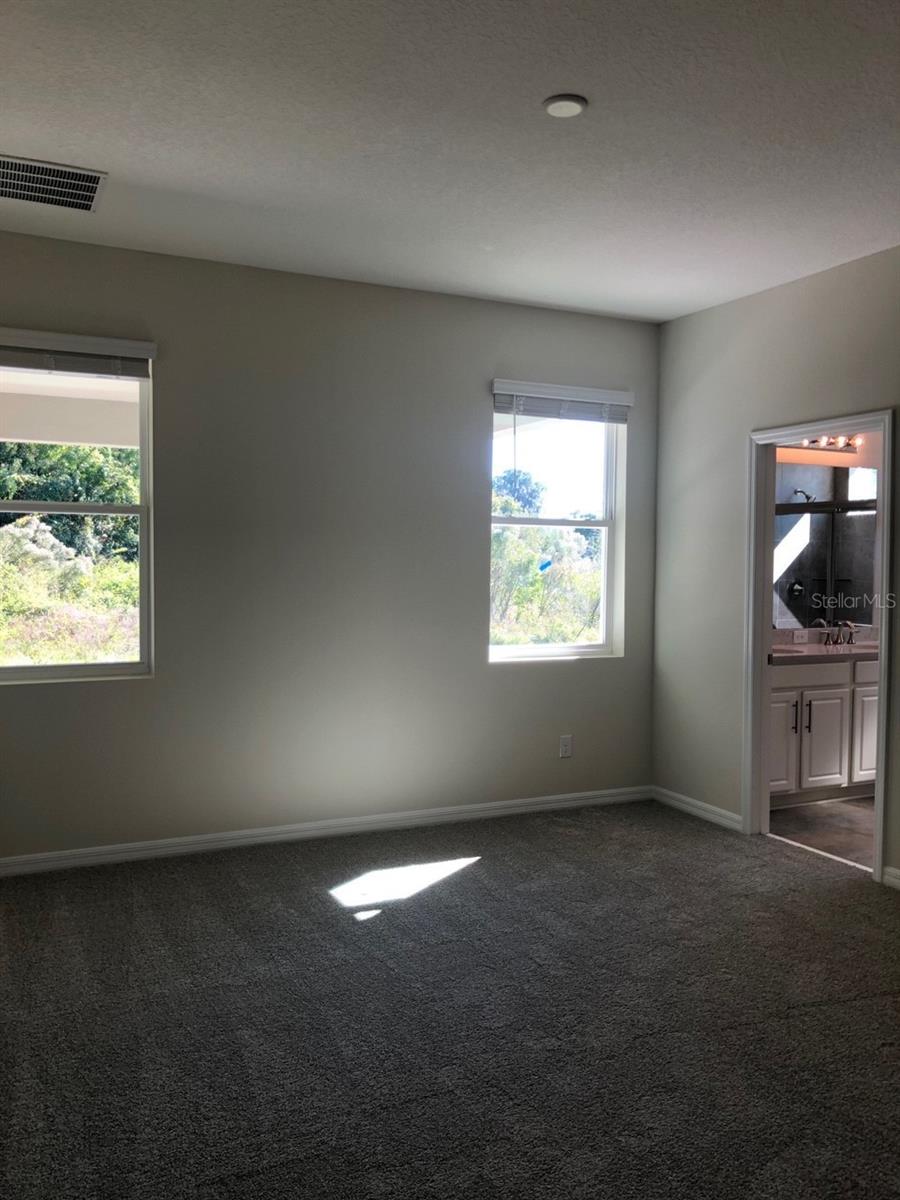 Image 5 of 11 For 2715 Creekmore Court