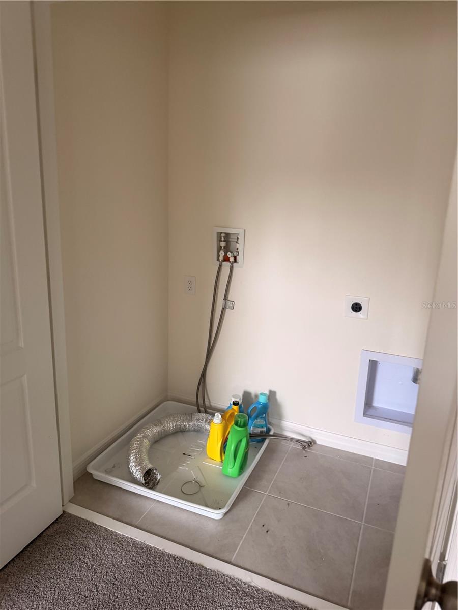 Image 13 of 17 For 1757 Rock Elm Road